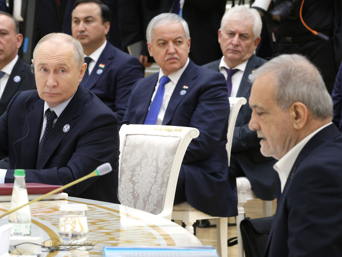 Путин, Пашинян и Алиев провели неанонсированную встречу в Туркменистане