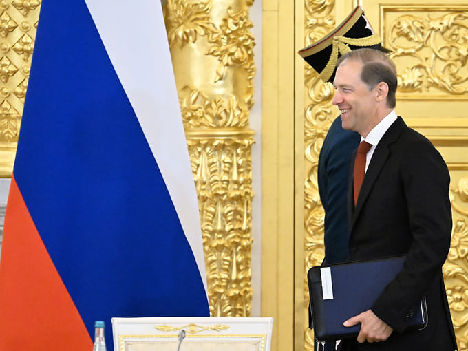 Мантуров сообщил о переговорах России и Индонезии о строительстве космодрома
