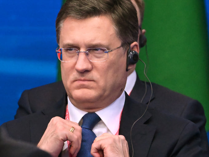 Новак анонсировал отправку четвертого танкера с дизелем в США