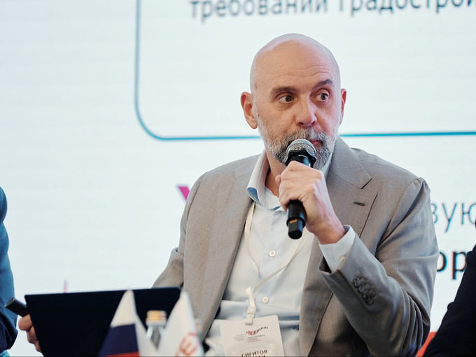 «Различие между управлением подрядчиками и выполнением строительных работ становится очевидным только после возникновения спора»