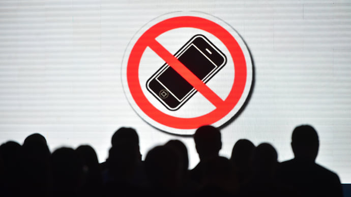 «У меня маленький кнопочный телефон Nokia»