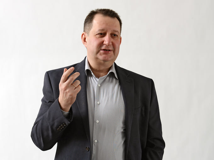 «Всех мирить»