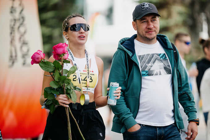 Прекрасный повод подарить любимой женщине цветы