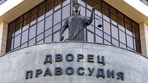 Двух уральцев осудили за смертельное ДТП со снегоуборочной машиной