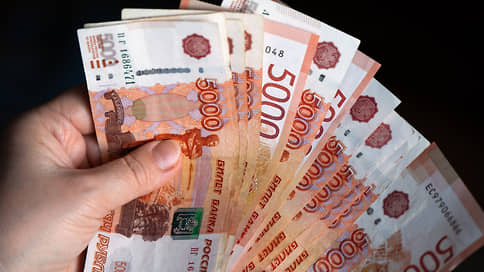 Свердловчане задолжали за свет и тепло более 2 млрд рублей