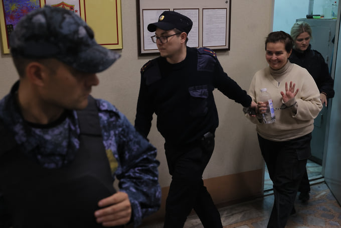 Татьяна Черных (справа)