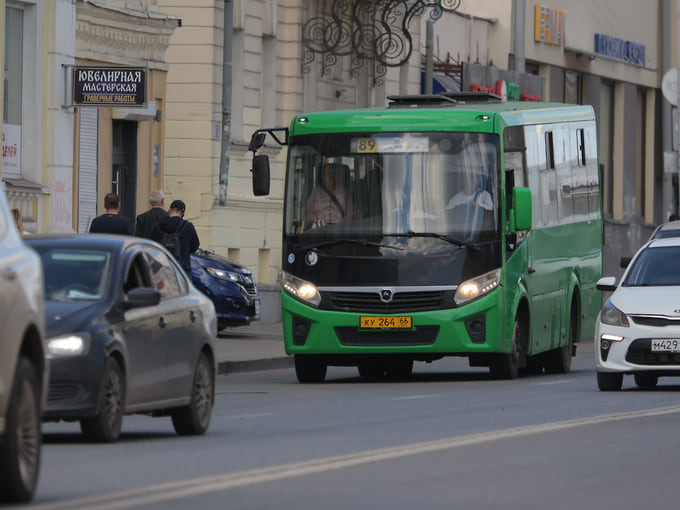 В Екатеринбурге изменят маршруты 19 автобусов