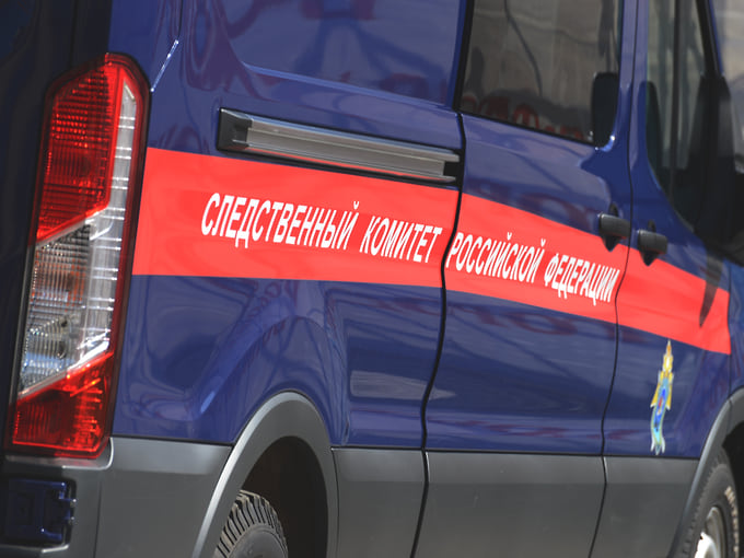 В Екатеринбурге задержали подростка по подозрению в поджоге двух машин МВД