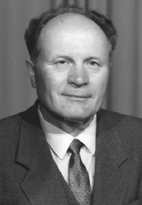 Геннадий Дмитриев 