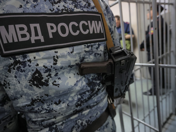 Суд Екатеринбурга оставил под стражей обвиняемых в попытке убийства пяти человек