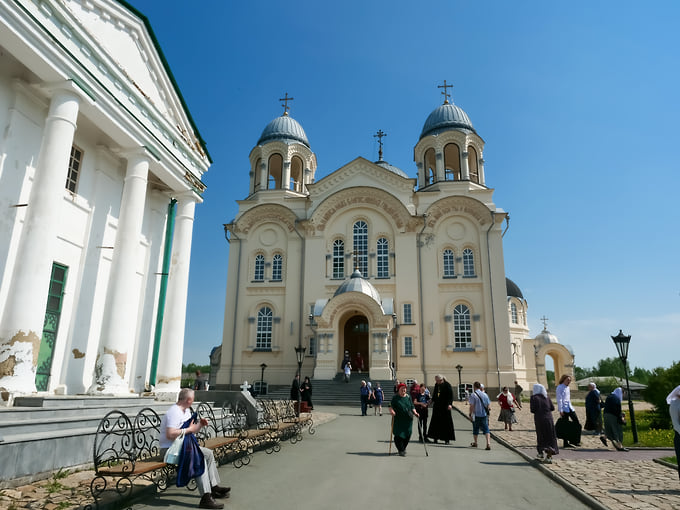Верхотурский Свято-Николаевский мужской монастырь. Крестовоздвиженский собор