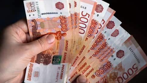 В Татарстане средний лимит по новым кредиткам сократился на 8%