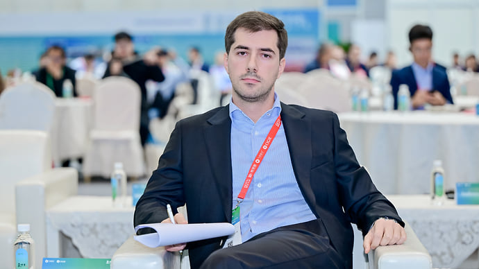 «Сегодня бизнес активно инвестирует в диверсификацию поставщиков, региональные хабы, резервные маршруты»