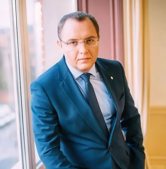Константин Юров