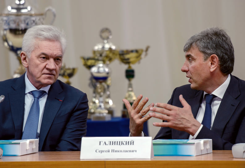 «На физическое лицо ложится очень большое бремя, когда все происходящее ассоциируется с тобой. Это очень тяжело» Быть единоличным владельцем клуба в агрессивной медиасреде, по мнению Сергея Галицкого — колоссальная психологическая нагрузка