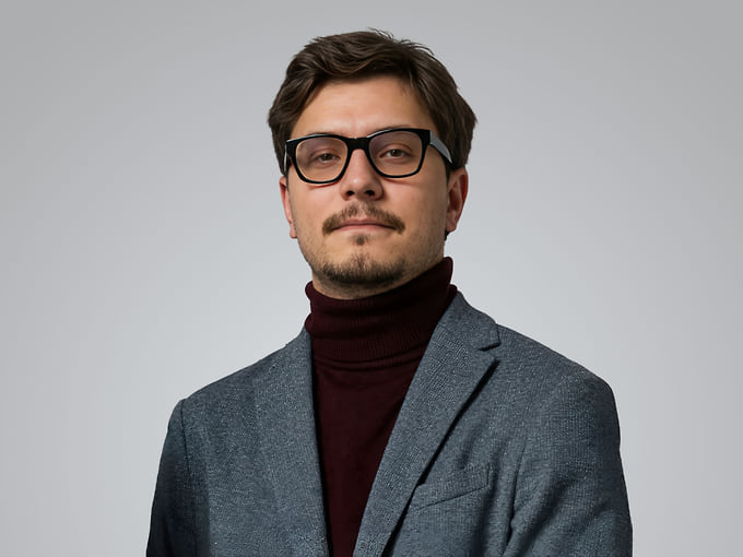 Георгий Щуров