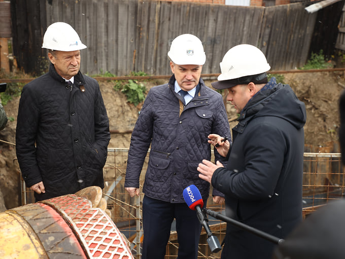Мэр Новосибирска проконтролировал строительство коллектора