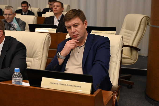 Бывший министр агропромышленного комплекса Прикамья Павел Носков («Единая Россия») сменил в округе №17 руководителя Чайковской академии физической культуры и спорта Альберта Демченко