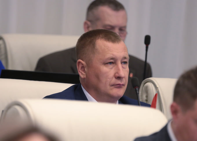 Руководитель ООО «Пермдоринвест» (занимается строительством дорог) Адиль Хамидуллин избрался в заксобрание от КПРФ