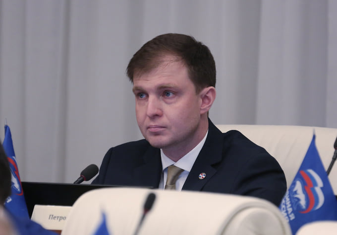 В округе №29 избрался председатель Кудымкарской думы Михаил Петров («Единая Россия»), ранее интересы жителей данного округа представлял его отец Алексей Петров