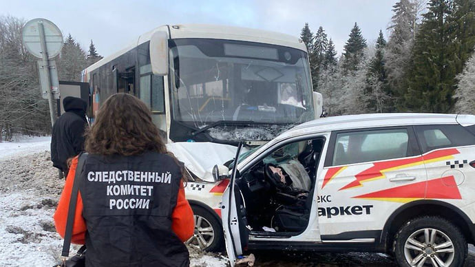 После ДТП с 12 пострадавшими в Ленобласти возбудили уголовное дело