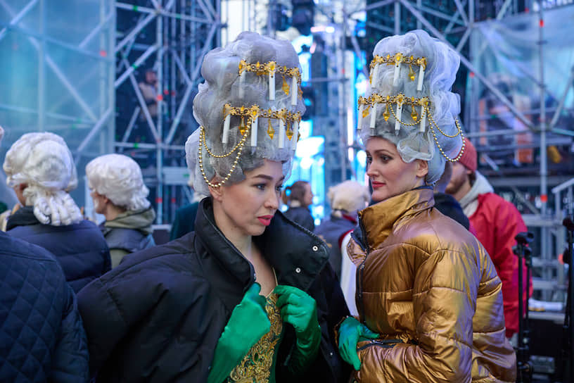 Артисты во время репетиции