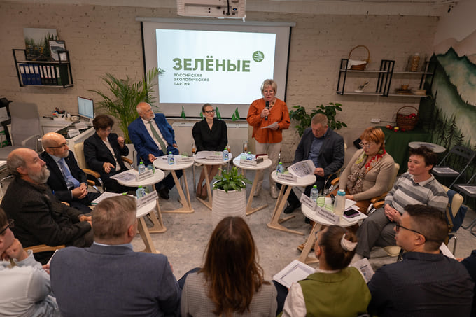 Основными пунктами программы стали обеспечение прозрачности городского управления