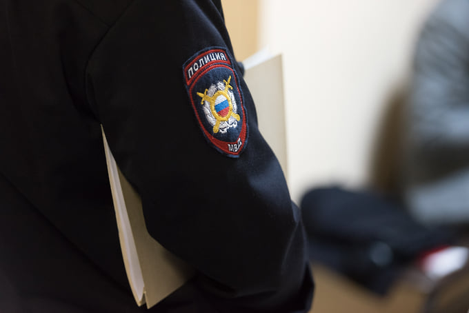 В Петербурге после рейда по барам 18 человек доставили в отделы полиции