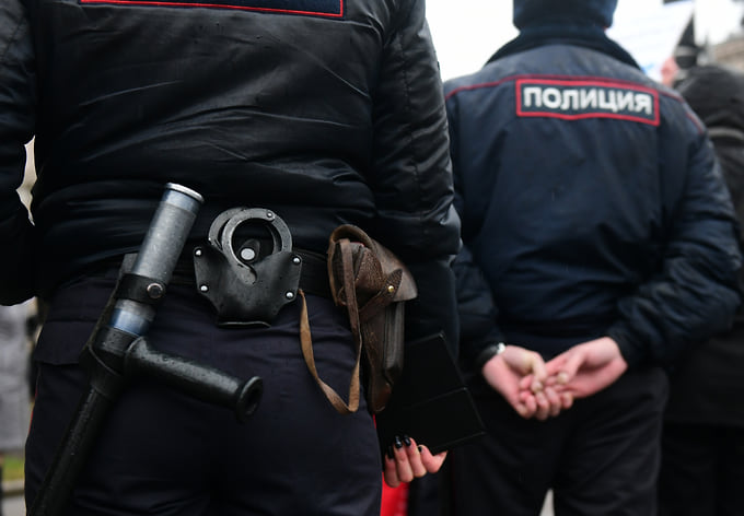Двух петербуржцев заподозрили в незаконной банковской деятельности на 400 млн рублей