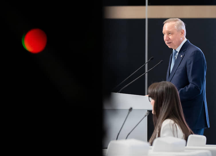 Петербургский градоначальник Александр Беглов заметил, что сейчас Россия в части экологического благополучия никак не взаимодействует с соседними европейскими странами. «Но ничего, никуда они не денутся – примкнут к нам. Один в поле не воин, а в экологии тем более» 