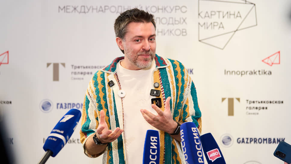 Открывая экспозицию, директор филиала Третьяковской галереи в Самаре Михаил Савченко подчеркнул, что проект не просто знакомит зрителя с молодыми авторами, а создает уникальное пространство для международного профессионального диалога и культурного обмена