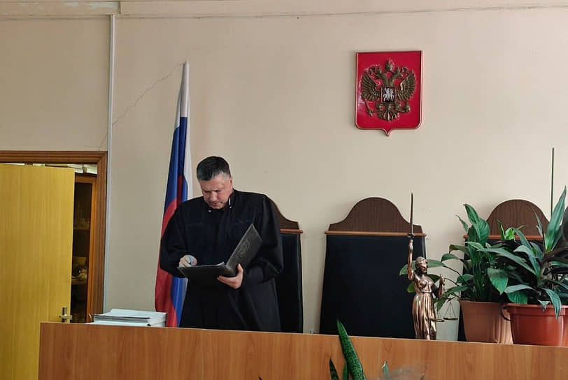 Решение по делу вынес Дмитрий Кочетков