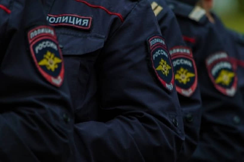 Ранее судимого жителя Калининска объявили в федеральный розыск за стрельбу из ружья