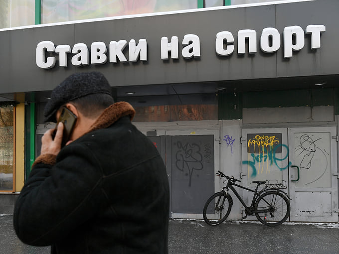 На Ставрополье экс-следователя обязали вернуть государству 21,4 млн рублей