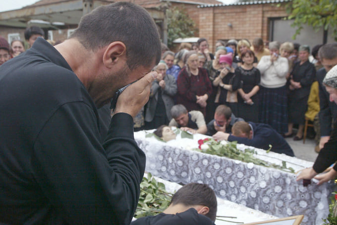Среди погибших было 186 детей
