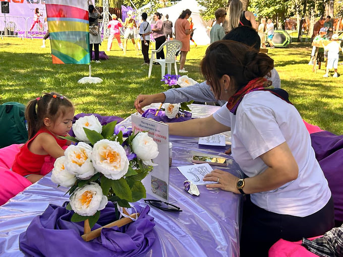 Зеленая зона на Старом озере превратилась в большой праздничный городок