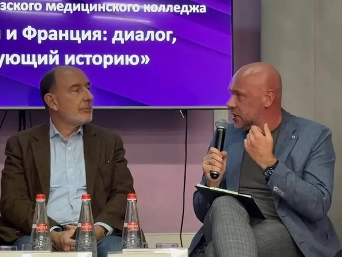 Внук Шарля де Голля рассказал ставропольцам о планах переезда в Россию
