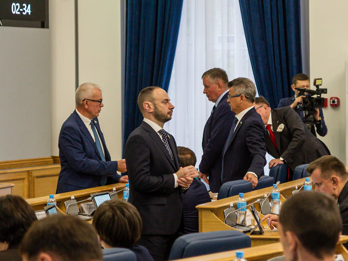 Первый вице-спикер горсовета Уфы — руководитель регионального исполнительного комитета партии «Единая Россия» Александр Мельников 
