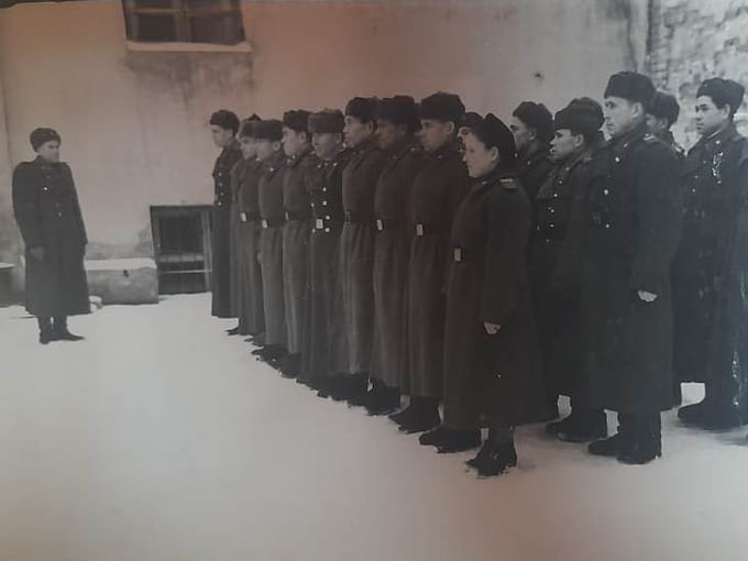 В августе 1923 года коллегия Башнаркомвнудела утвердила штаты Главного управления мест лишения свободы и подведомственных исправдомов, сельскохозяйственных колоний, арестных домов. В штате Уфимского исправдома числилось 115 человек. Возглавлявший учреждение начальник одновременно являлся заместителем начальника Главного управления. К старшим надзирателям и отделенным начали предъявляться образовательные требования: они должны были иметь достаточный стаж в должности наблюдателя 1-го или 2-го разряда либо окончить пенитенциарные курсы