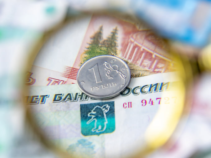 Главбух Бутурлиновского ликеро-водочного завода уволилась из-за невыплаты зарплаты