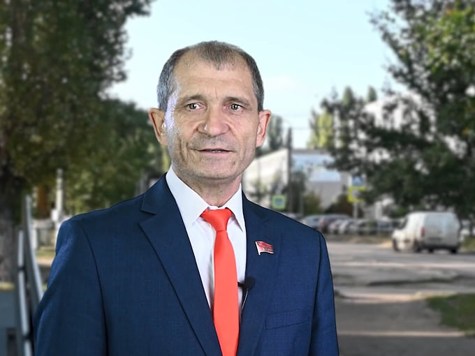 Александр Сухинин