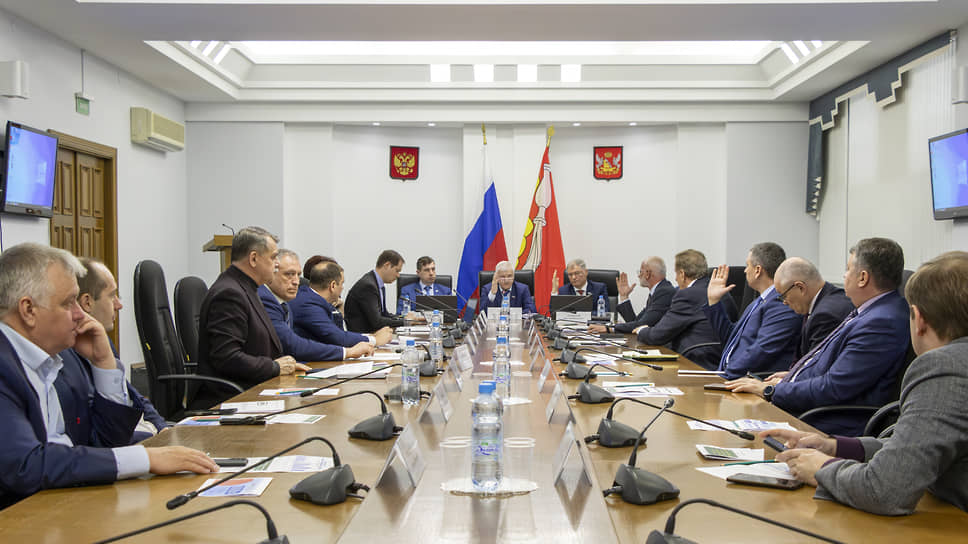 Руководители финансово-экономического блока Воронежской области встревожены высокой неформальной занятостью в строительной отрасли 