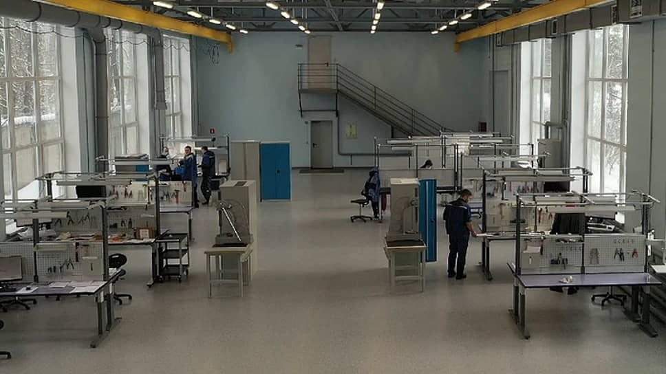 Производство самолетокомплектов систем управления механизмом крыла» для Superjet и МС-21 на ООО «Опытно-конструкторское бюро моторостроения» в Воронеже