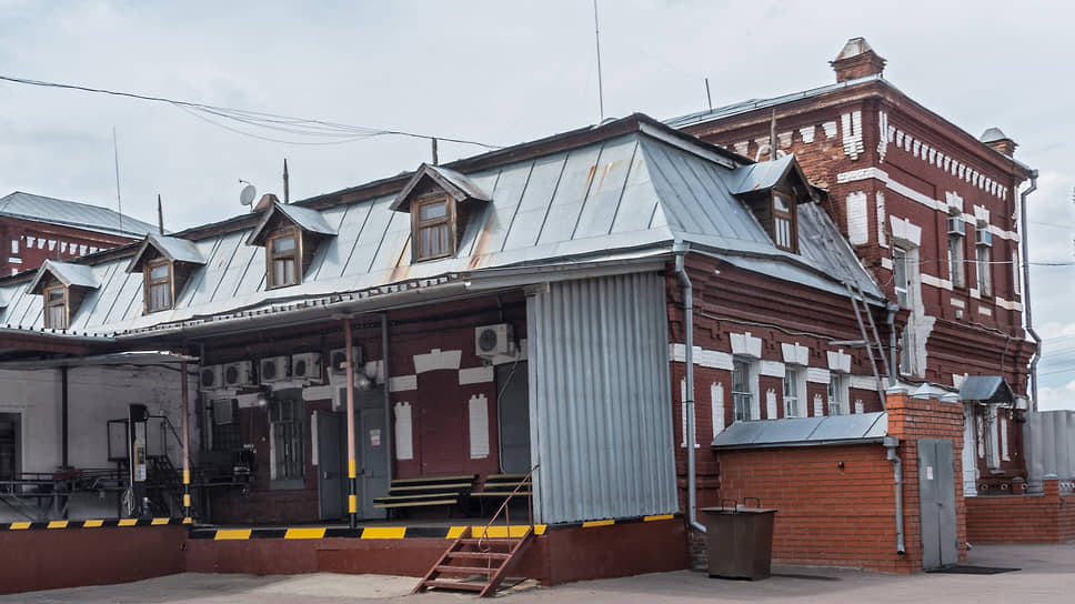Бутурлиновский ЛВЗ (на фото) простаивает в ожидании внешнего финансирования