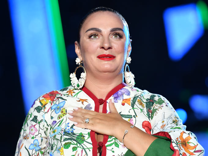 Певица Елена Ваенга во время выступления на церемонии открытия XXXII Международного фестиваля искусств «Славянский базар в Витебске» 