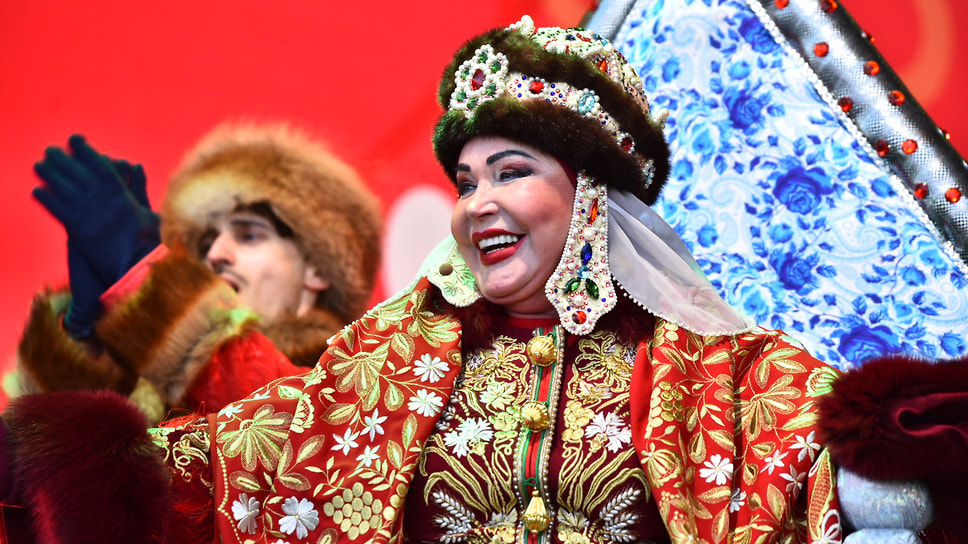 На концерте прозвучали известные песни «От Волги до Енисея», «Ой, цветет калина», «Ландыши», «Виновата ли я», «Гармонист», «Ой, при лужку» 