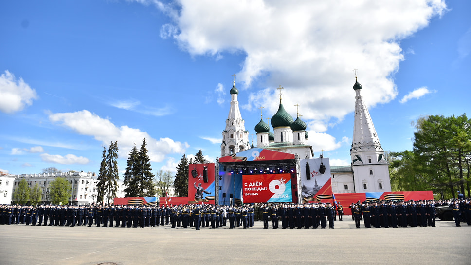 Парад Победы традиционно состоялся на Советской площади