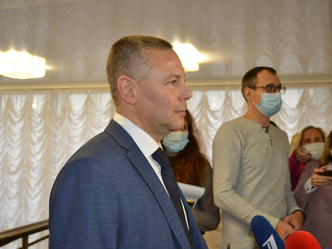 Михаил Евраев возглавил регион во время пандемии коронавируса, однако на публике почти всегда появлялся без маски