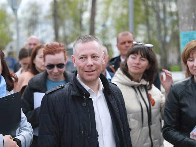 Губернатор много ездит по области, в том числе один