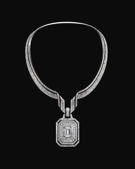 Колье The Address, Boucheron, белое золото, бриллианты, хрусталь, черная эмаль 